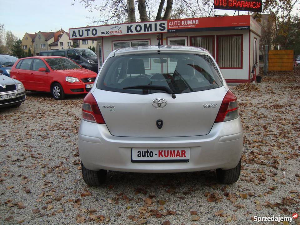 Toyota Yaris srebrny Warszawa