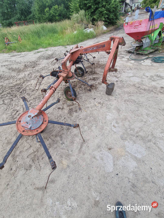 Przetrząsarka do siana DeutzFahr 54m 4 karuzele Maszewo
