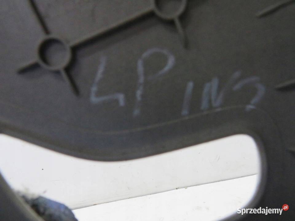 OSŁONA SŁUPKA LEWA INSIGNIA B osobowe lubelskie sprzedam