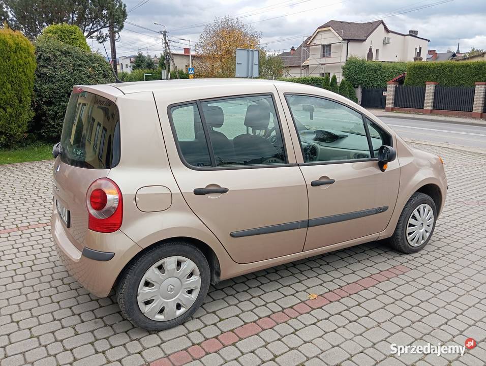 Renault Modus 12 benzyna przegląd i OC na Bielsko-Biała sprzedam