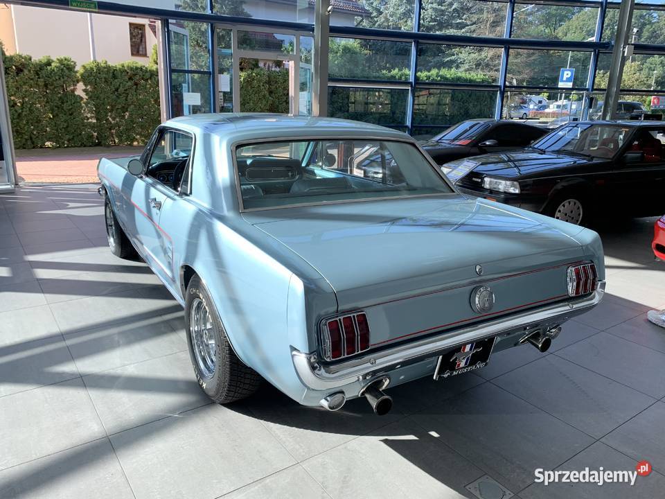FORD Mustang 48 o mocy 276 automatyczna sprzedam