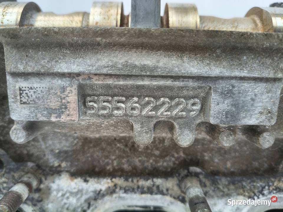 GŁOWICA CYLINDRÓW Opel Astra J Meriva B Corsa D