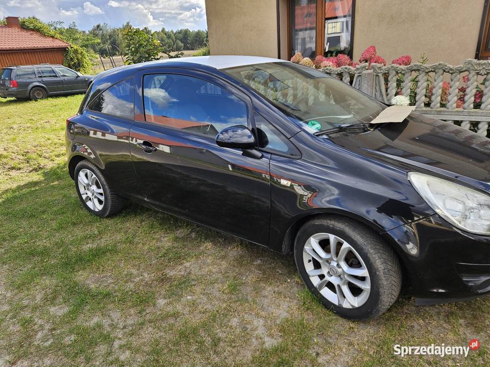 Opel corsa D 14 2009r