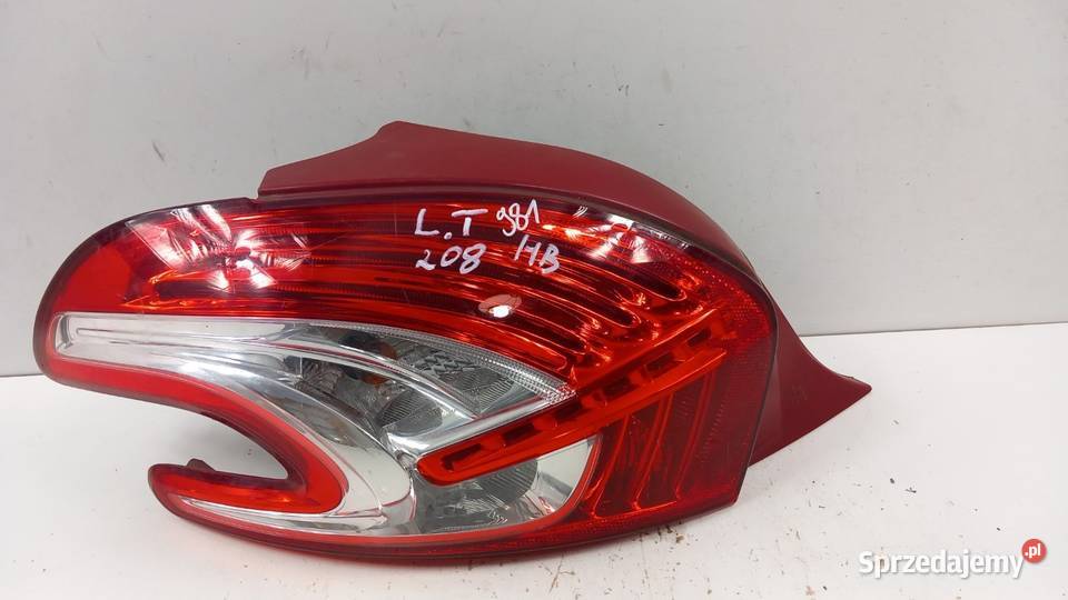 PEUGEOT 208 HB LAMPA TYŁ LEWA osobowe Światła stop wielkopolskie Zbierkowo