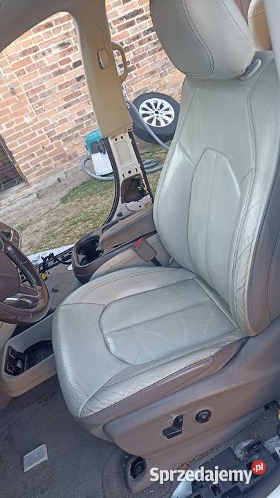 Komplet 7 foteli Chrysler Pacifica osobowe