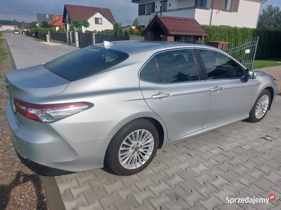 Toyota Camry Hybrid Chynów