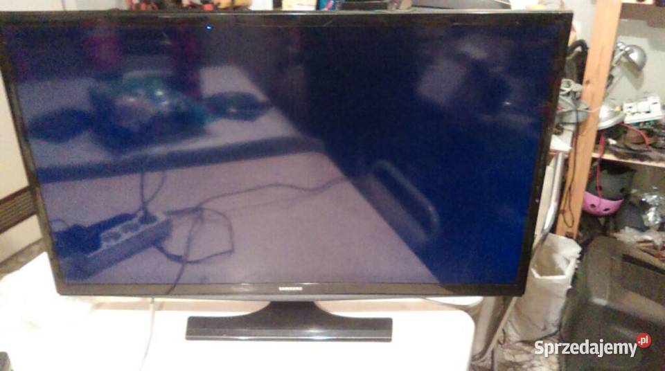 telewizor LED samsung UE32J4100AW uszkodzony