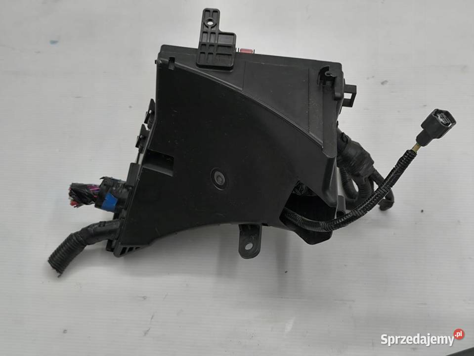 SKRZYNKA BEZPIECZNIKÓW SUBARU FORESTER IV SJ