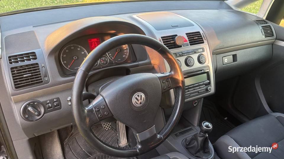 VW Touran 2010 7os Stadniki