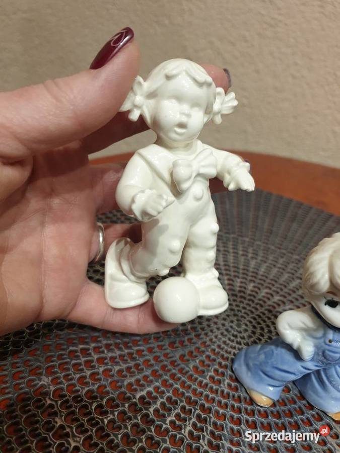 Dwie figurki ceramiczne dzieci Radom