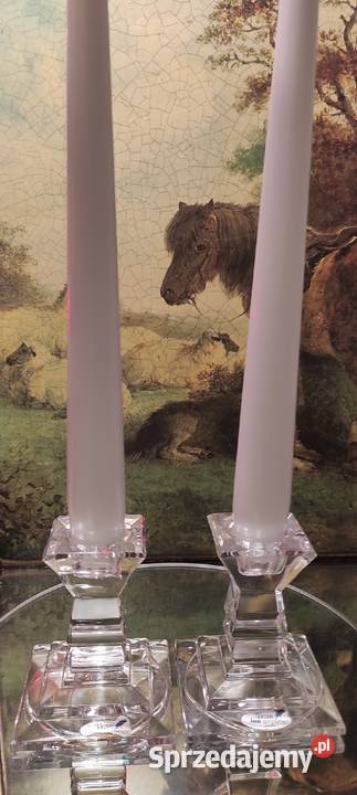 ZESTAW KRYSZTAŁOWYCH ŚWIECZNIKÓW STOŁOWYCH