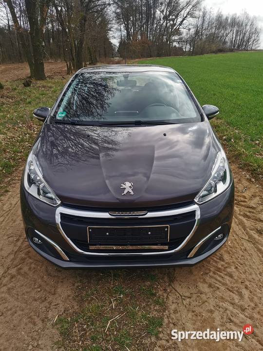Peugeot 208 Zadbany 12 benzyna 2019 podgrzewane fotele Czarnków sprzedam