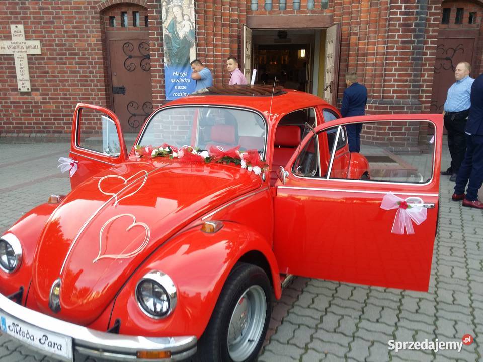 Auto do ślubuwesele CZERWONY GARBUS sesje Bydgoszcz