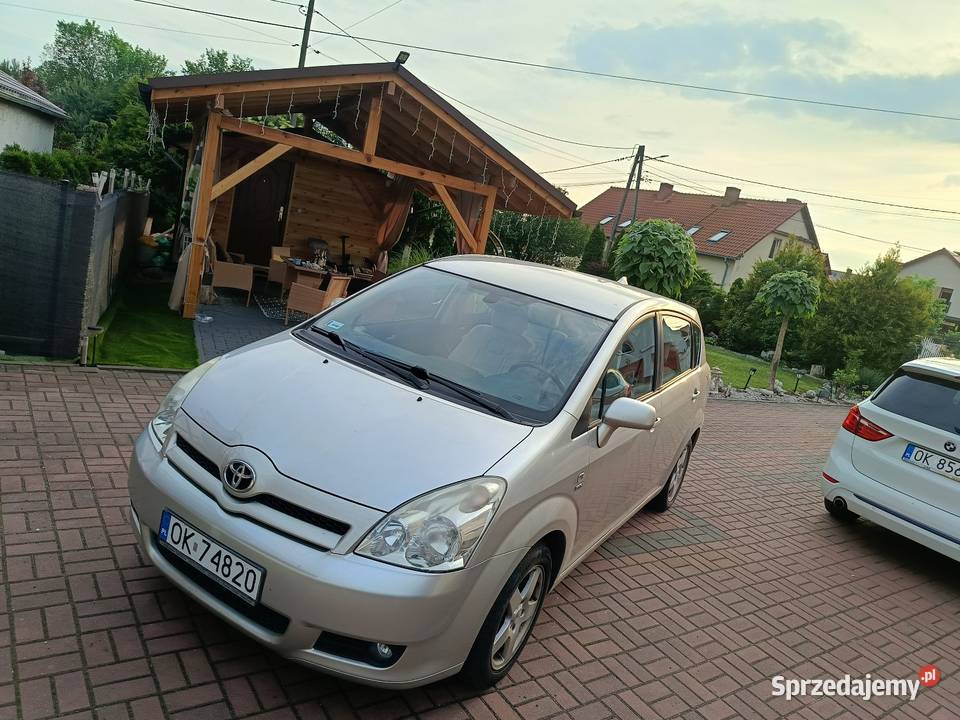 Toyota Corolla Verso 18 Benzyna 7 Osobowy ESP Bierawa sprzedam