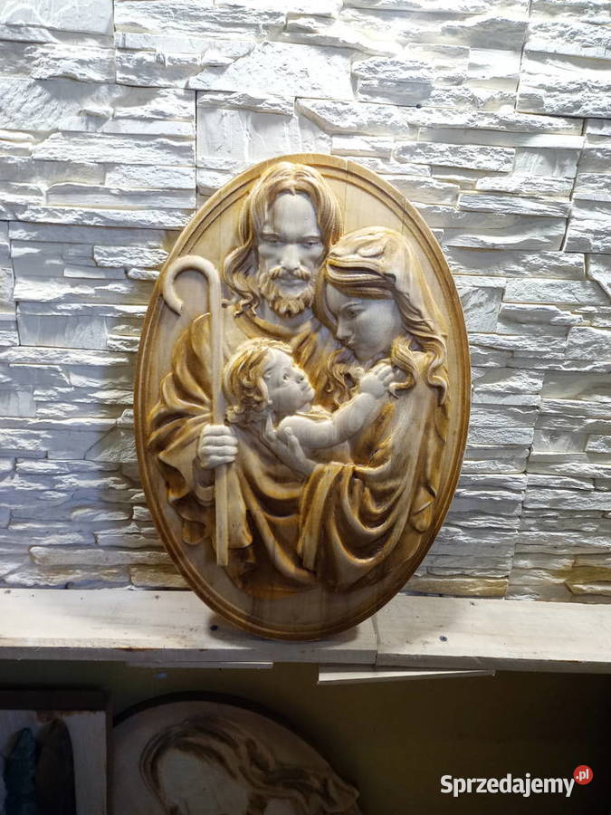 Swieta Rodzina Drewna Plaskorzezba