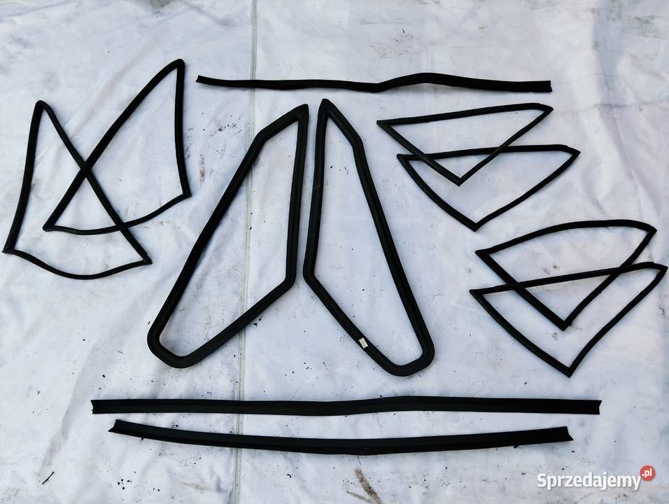 Uszczelka szyby FSO Polonez bocznej trójkątnej Chorzów