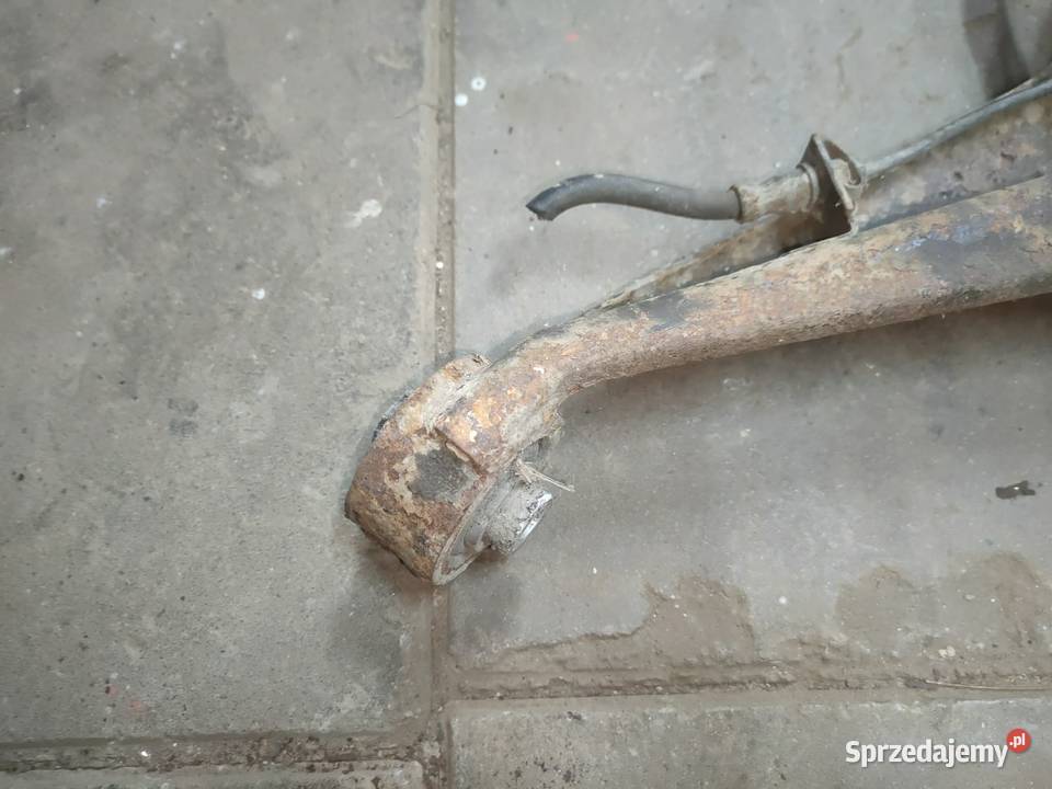 Wahacz wahacze tył tylny dół dolny Audi a4 b5 osobowe Sanok
