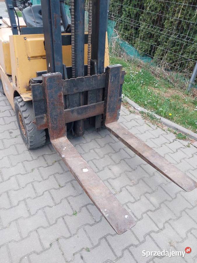 Wozek widłowy widlak GPW silnik Perkins 3p lubelskie Kozubszczyzna