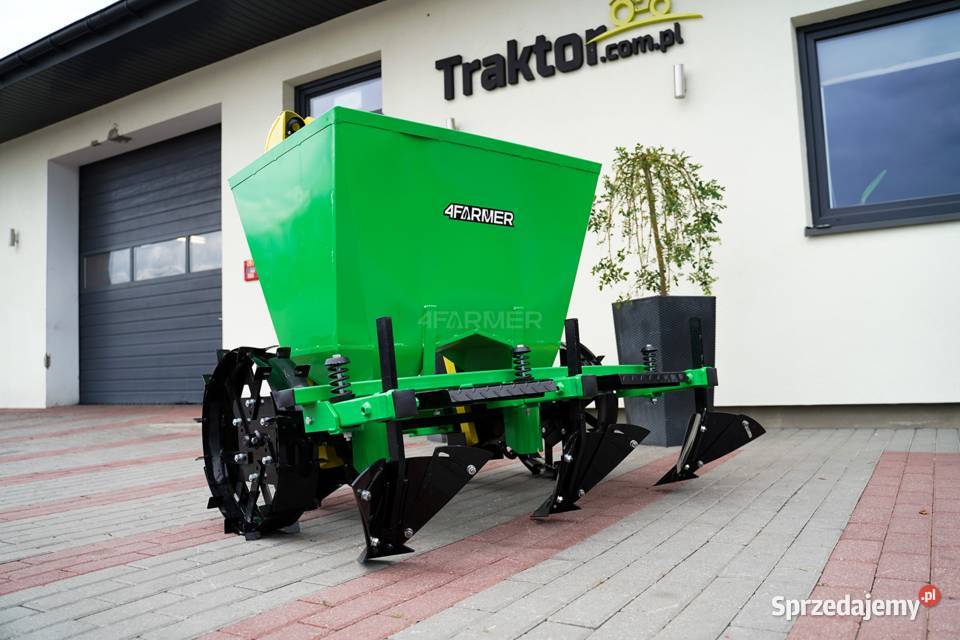 Sadzarka dwurzędowa do sadzenia roślin Tajęcina