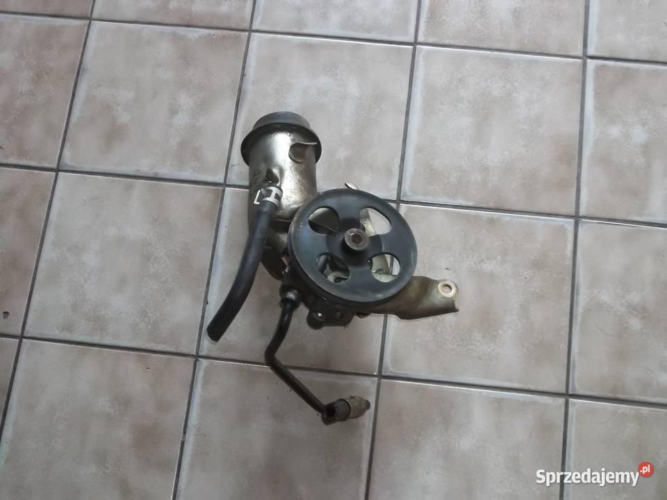 toyota yaris d 4 d pompa wspomagania 9905 osobowe Jędrzejów