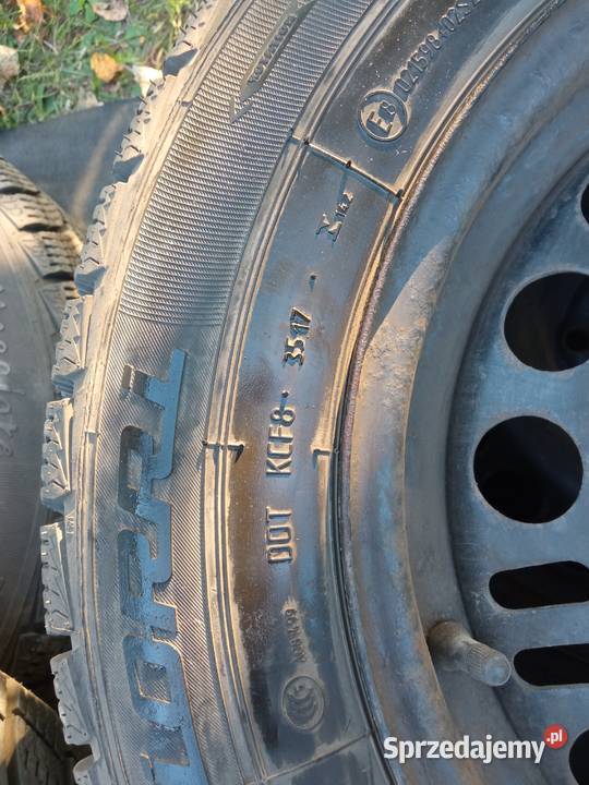 Koła komplet 19565R15 91T zimowe Różan