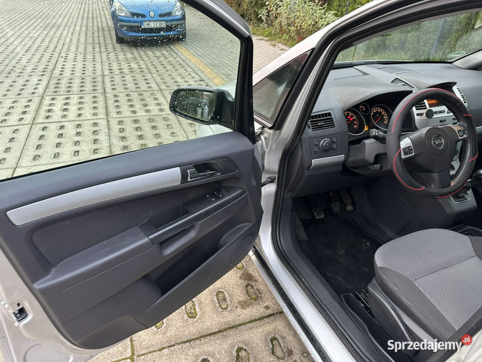 Opel Zafira Niezawodnamocna benzyna7 mhak srebrny Wejherowo
