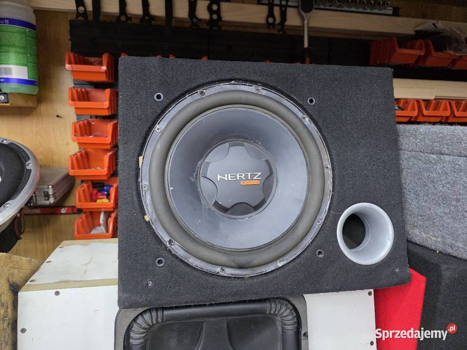 Sprzęt car audio subwoofer tuby radia przewody osobowe Trzeboś