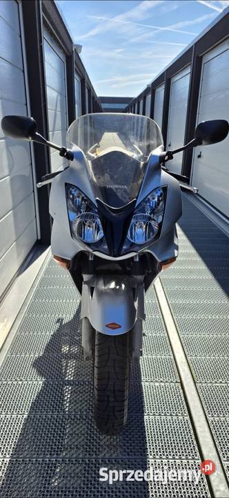 Honda vfr 800 vtec rc46 Wróblew