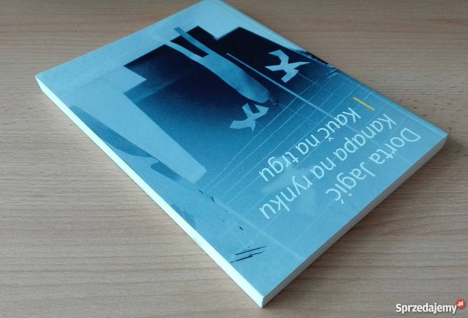 Kanapa na rynku Kau na trgu Dorta Jagić pomorskie