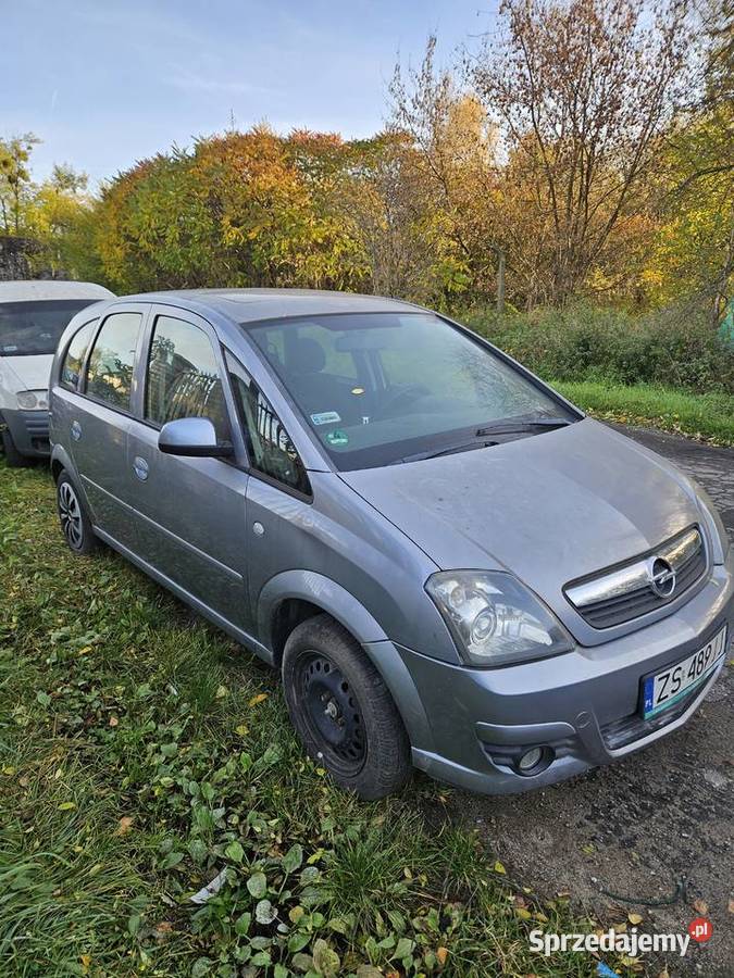 Opel Meriva 2006 r 16 b 200km Police sprzedam