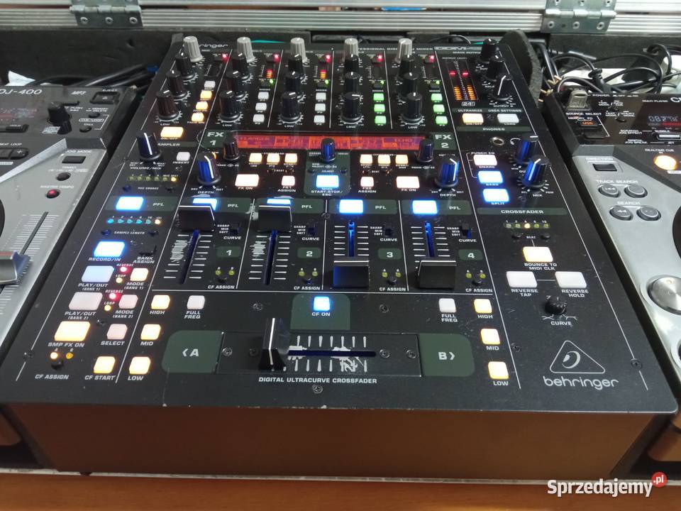 mixer DJ z efektorem Behringer DDM4000 4 mikserym nagłośnienie lubelskie Puławy