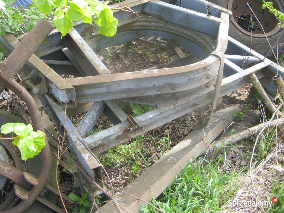 Sprzedam oś resory obrotnica przyczepa d47 d732 Ryki