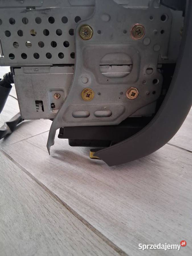 Radio z cd toyota yaris 1 pomorskie Sumin