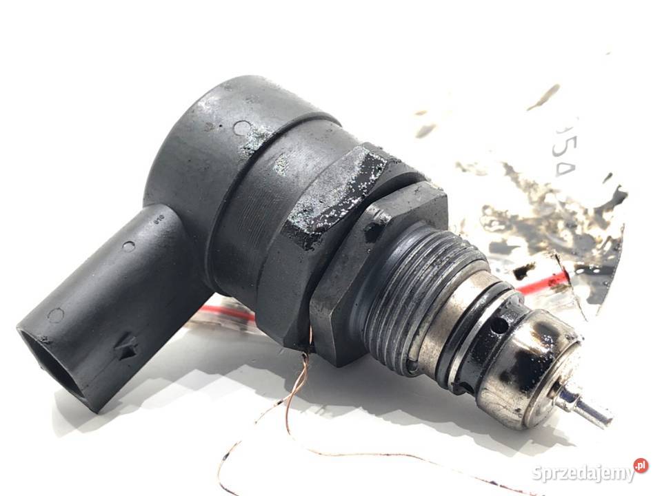 REGULATOR CIŚNIENIA PALIWA BMW E83 0281002481 30 osobowe