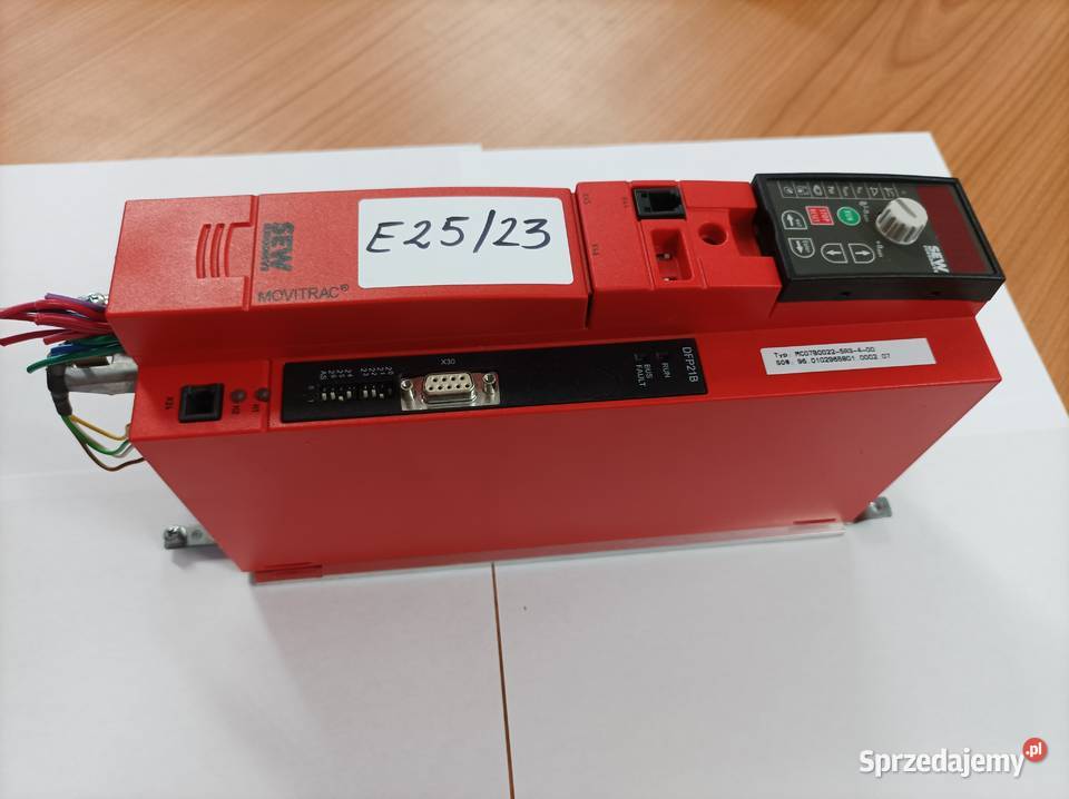 Falownik SEW Eurodrive Movitrac MC07B00225A3400 Leśna