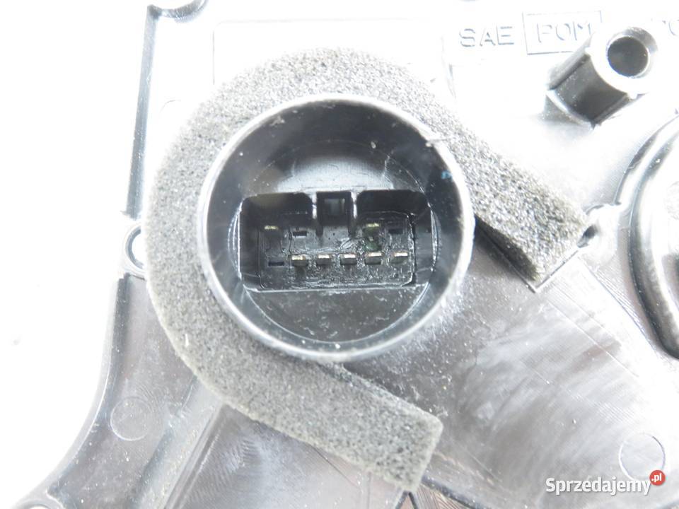 ZAMEK LEWY PRZEDNI SUZUKI SWIFT III