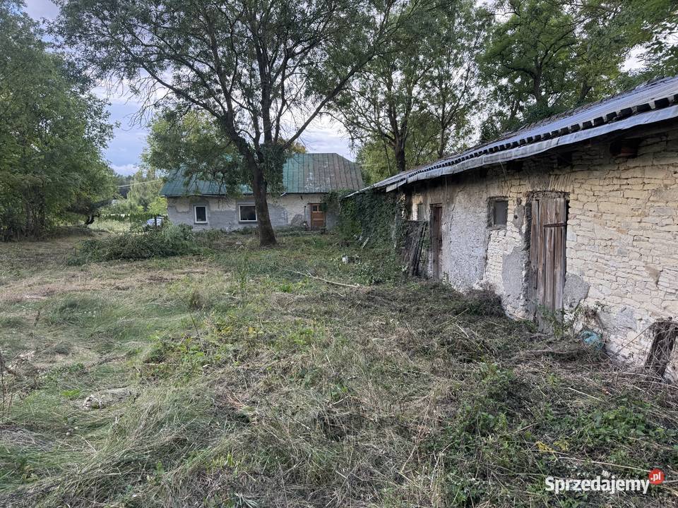 Sprzedam dom z zabudowaniami gospodarczymi