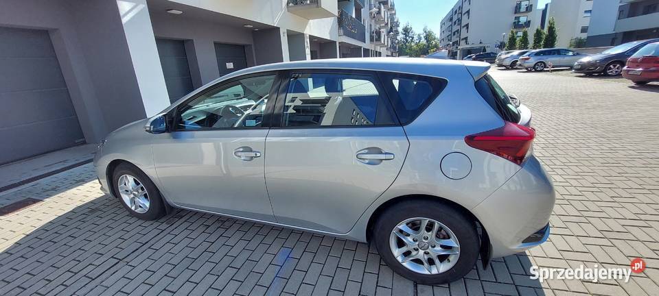 Sprzedam Toyotę Auris 2015 Poznań