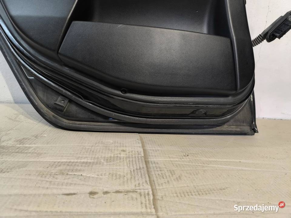 DRZWI KOMPLETNE LEWY TYŁ 668 BMW E61 Drzwi