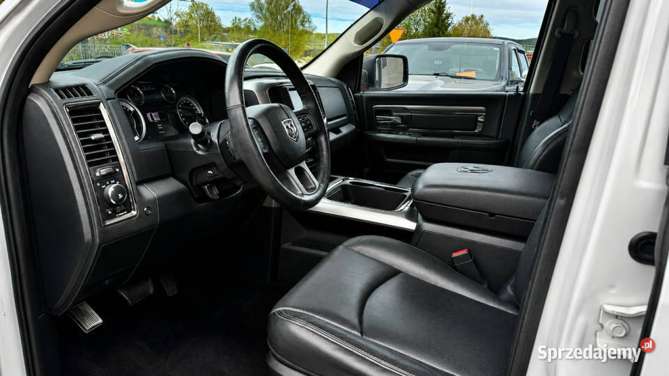 Dodge RAM RAM Sport 57HEMI Kamera cofania Podgrz czujnik deszczu Gdynia sprzedam