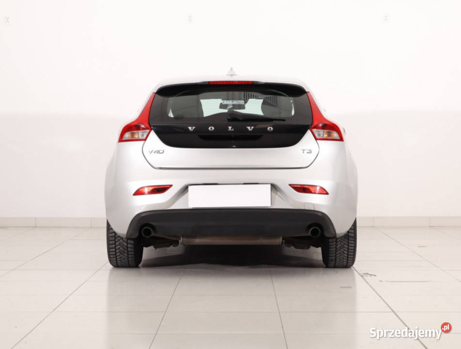 Volvo V40 16 T3 srebrny sprzedam