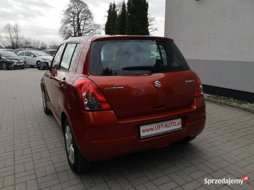 Suzuki Swift 1328 16v 92 Klimatyzacja Alu Felgi 1328cm3 Strzegom