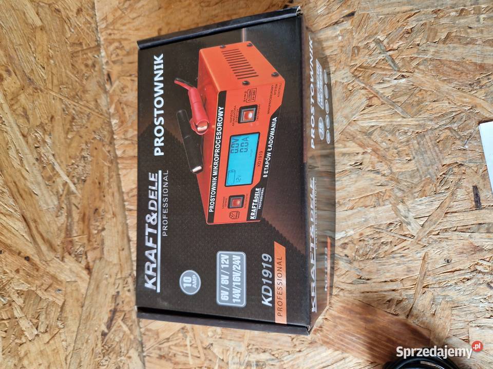 PROSTOWNIK MIKROPROCESOROWY 10AMP 6812141624 V