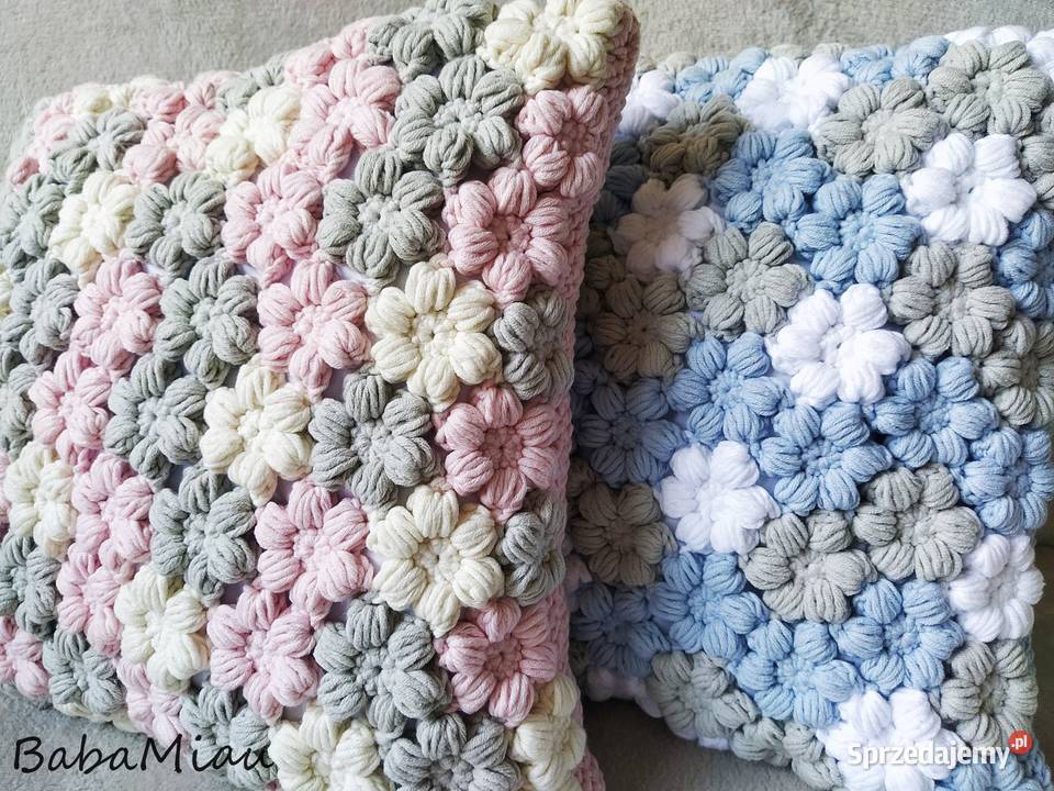 Poduszka dekoracyjna kwiatki 3d handmade kolory
