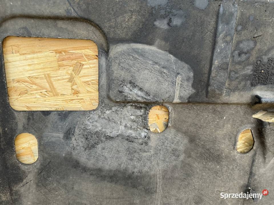 Płyta osłona pod silnik Volvo xc40 32226764 Sieraków sprzedam
