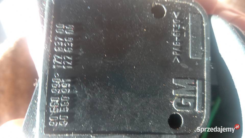 Przełacznik kierunkowskazów Opel Zafira 90560990