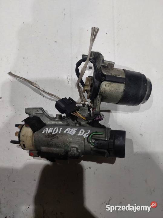 AUDI A8 D2 stacyjka kluczyk zamek klapy tył osobowe świętokrzyskie Kielce