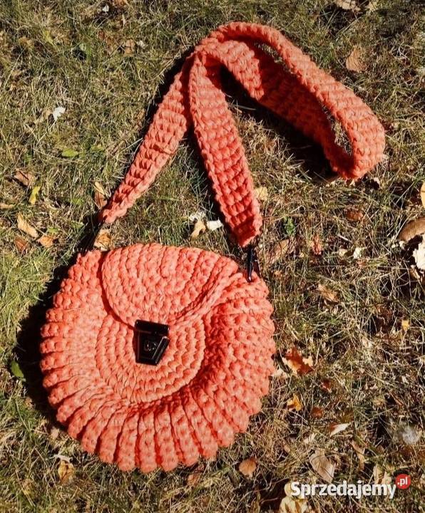 Torebka Oreo crochet wykonana z włóczki Piotrków Trybunalski