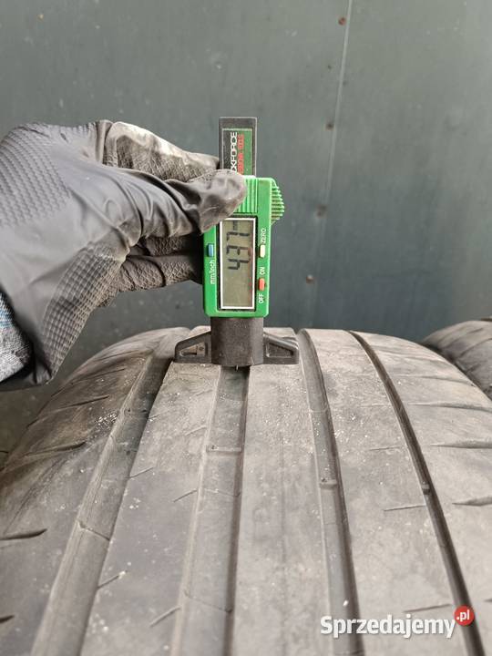 22540 R18 Michelin Pilot Sport 4