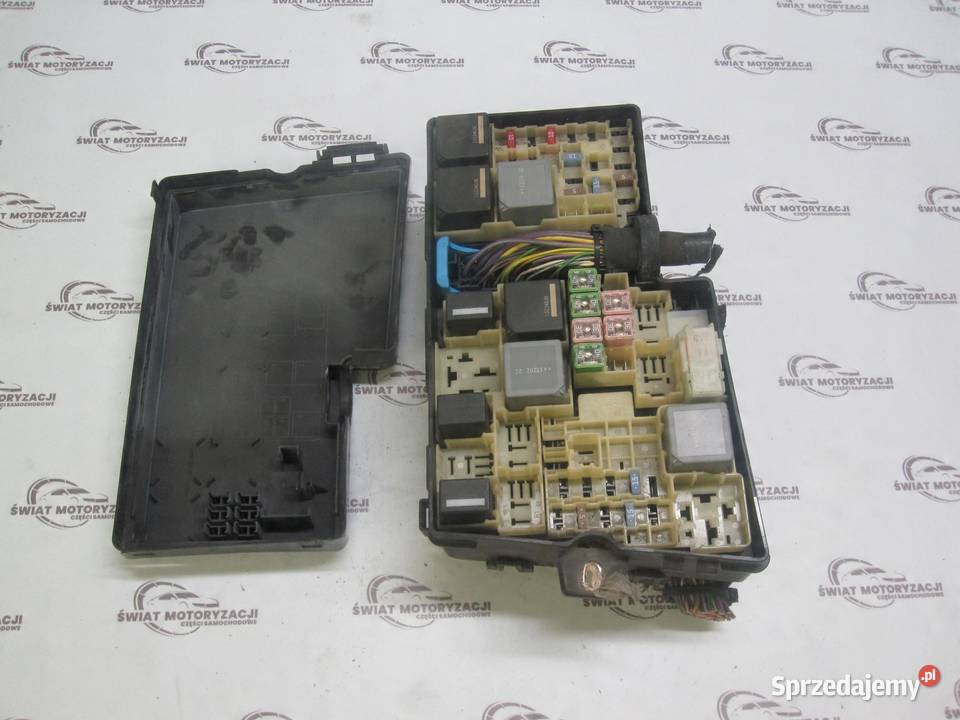 FORD FOCUS MK3 III 13r skrzynka bezpieczników